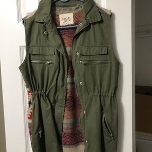 Zip up vest